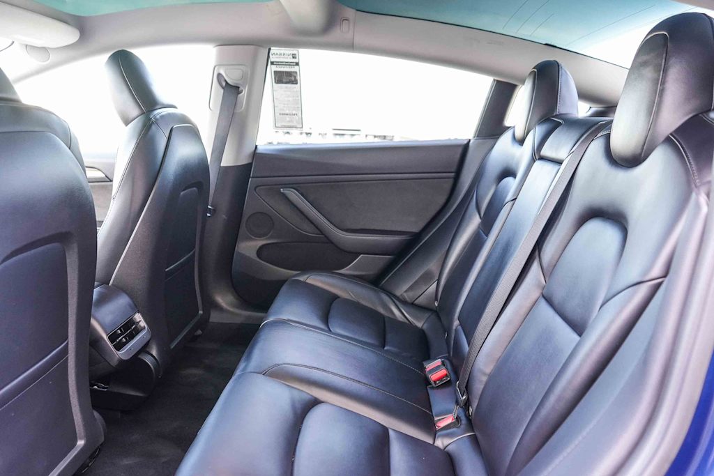 Thumbnail: 2023 Tesla Model 3 - 11