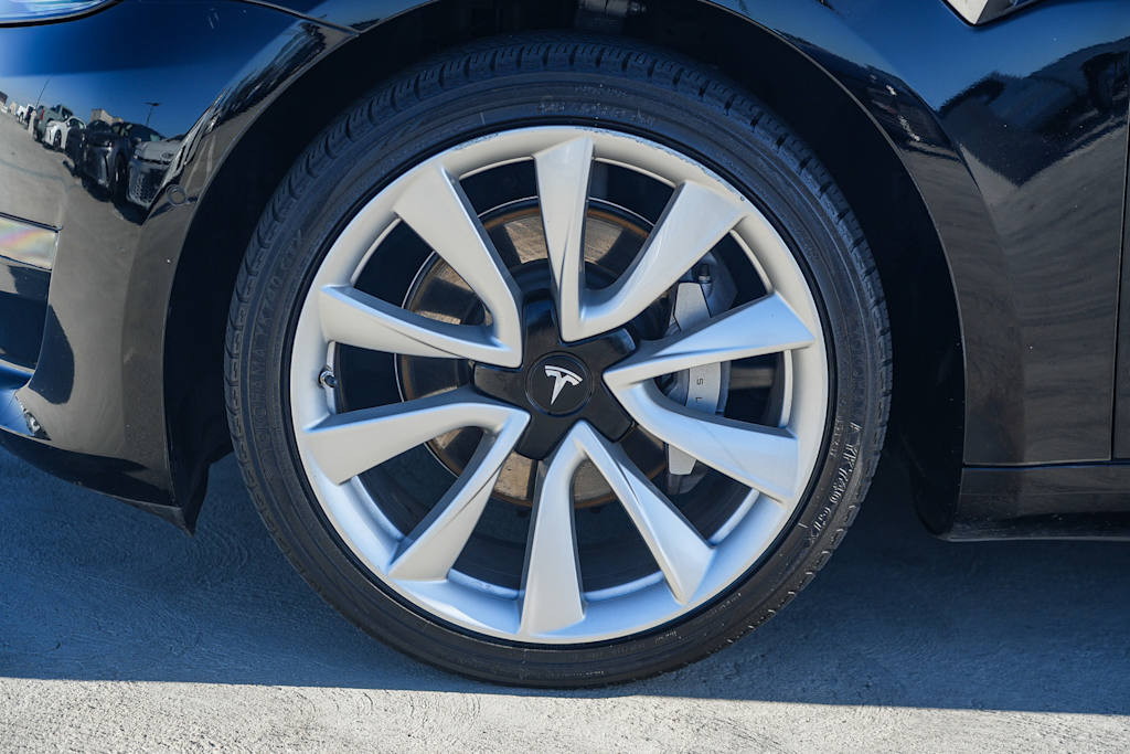 Thumbnail: 2018 Tesla Model 3 - 18