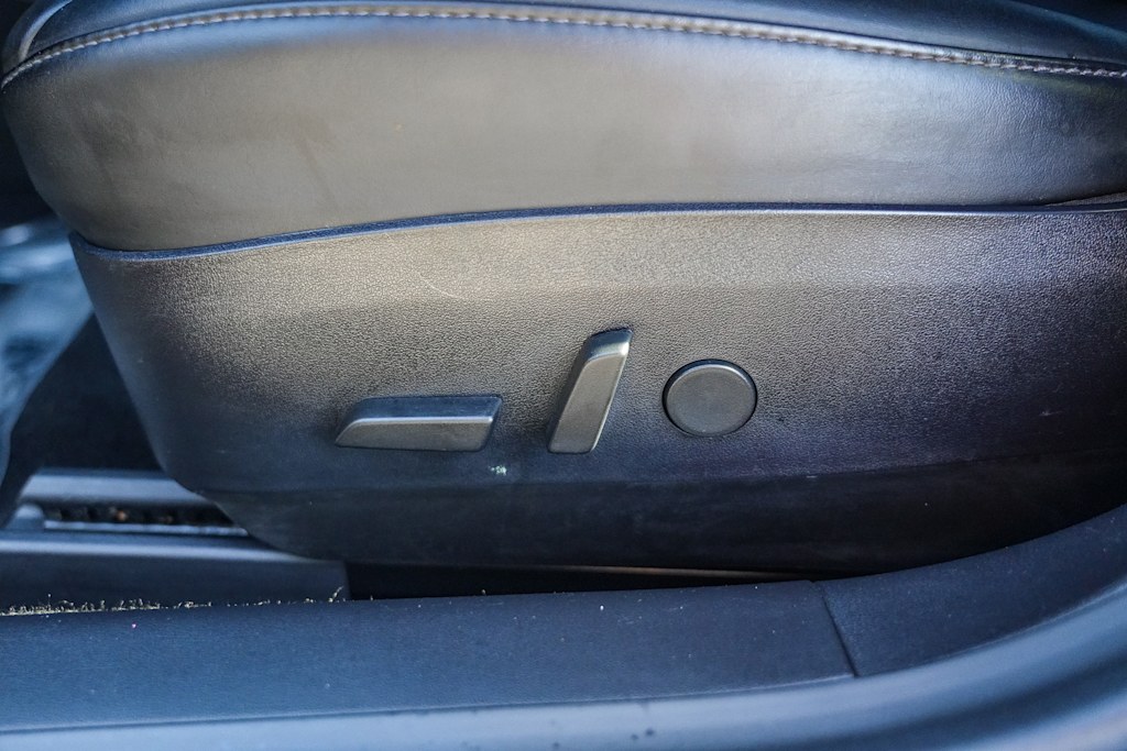 Thumbnail: 2018 Tesla Model 3 - 22