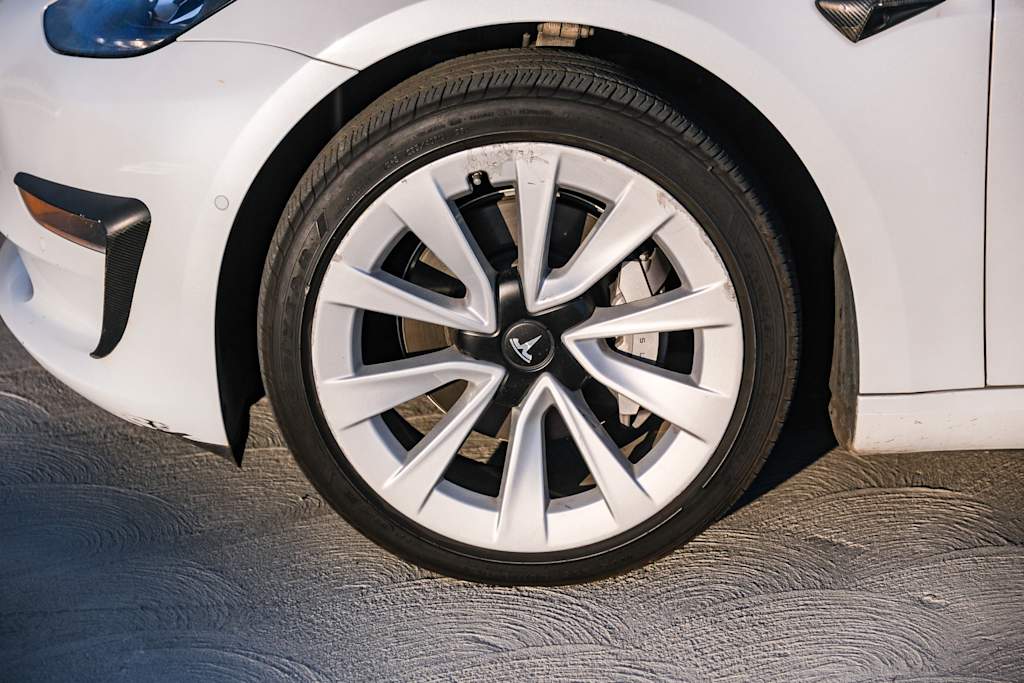 Thumbnail: 2022 Tesla Model 3 - 16