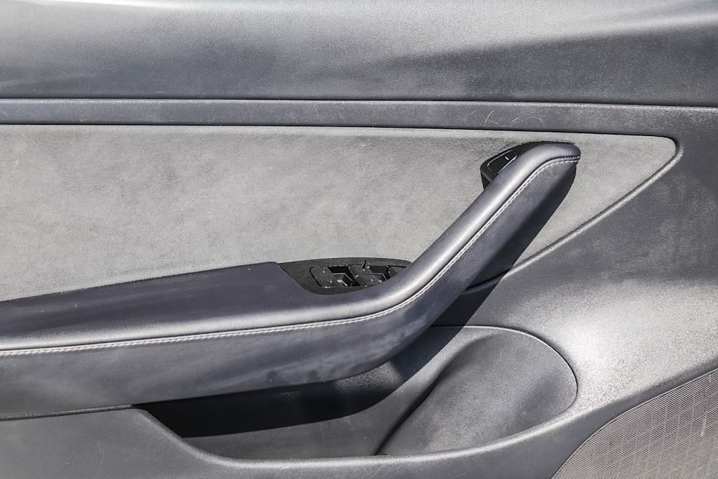 Thumbnail: 2020 Tesla Model 3 - 20