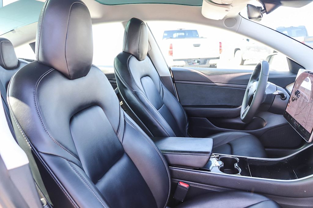 Thumbnail: 2020 Tesla Model 3 - 9