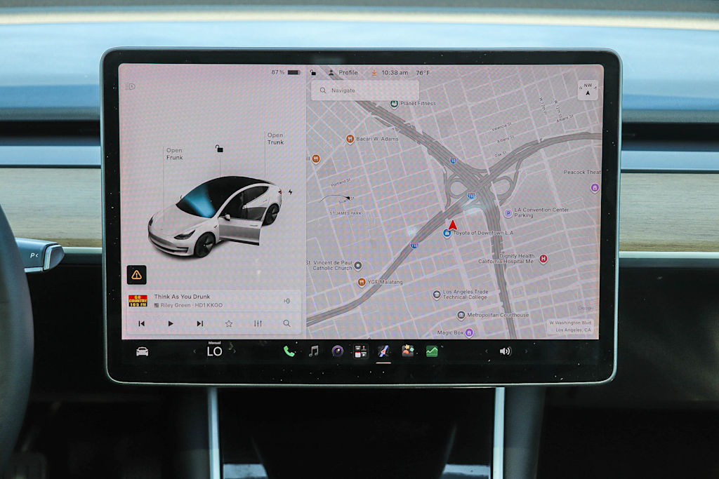 Thumbnail: 2020 Tesla Model 3 - 12