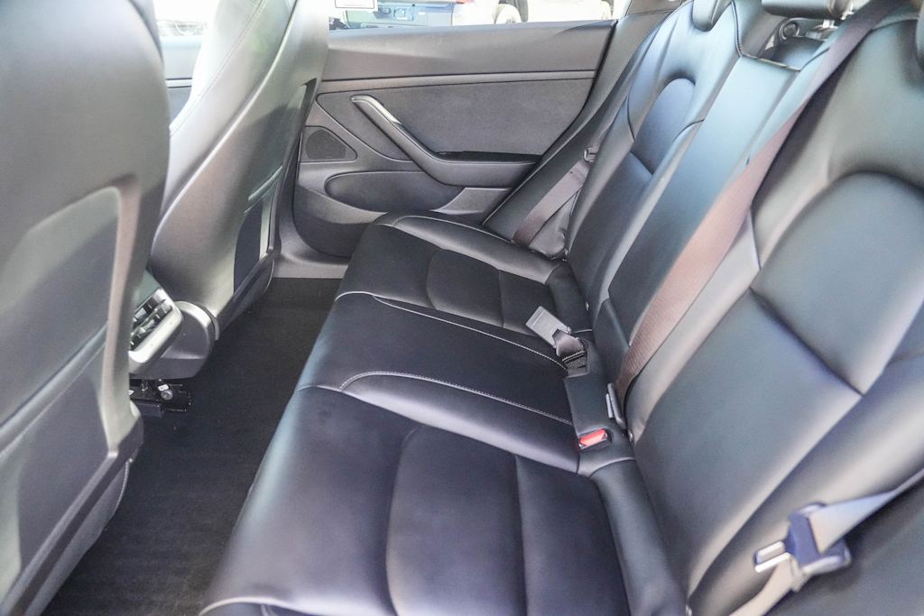 Thumbnail: 2021 Tesla Model 3 - 10