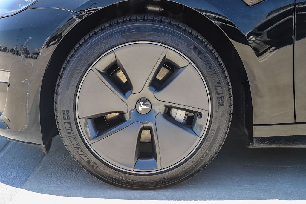 Thumbnail: 2023 Tesla Model 3 - 7