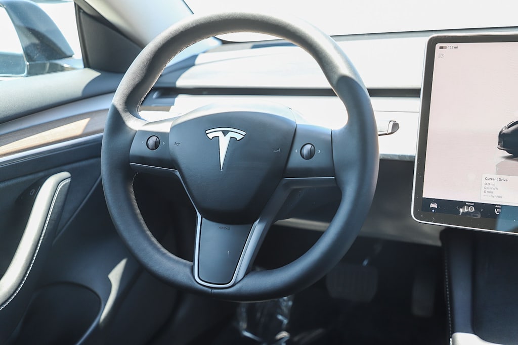 Thumbnail: 2023 Tesla Model 3 - 8