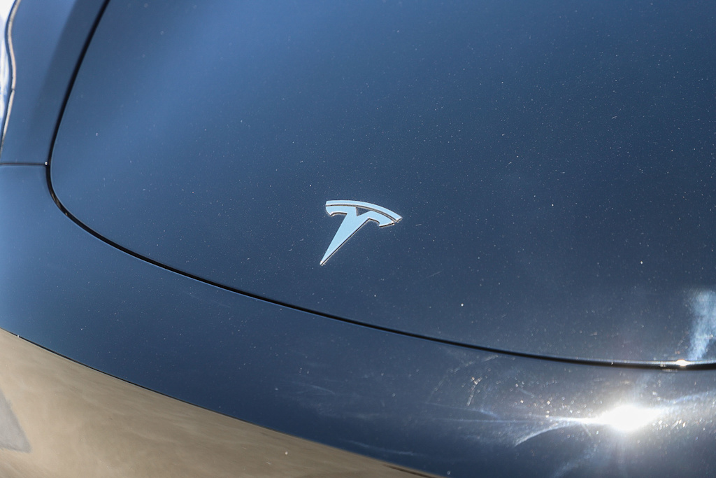 Thumbnail: 2023 Tesla Model 3 - 16