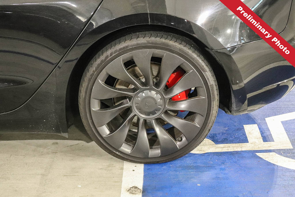 Thumbnail: 2023 Tesla Model 3 - 17