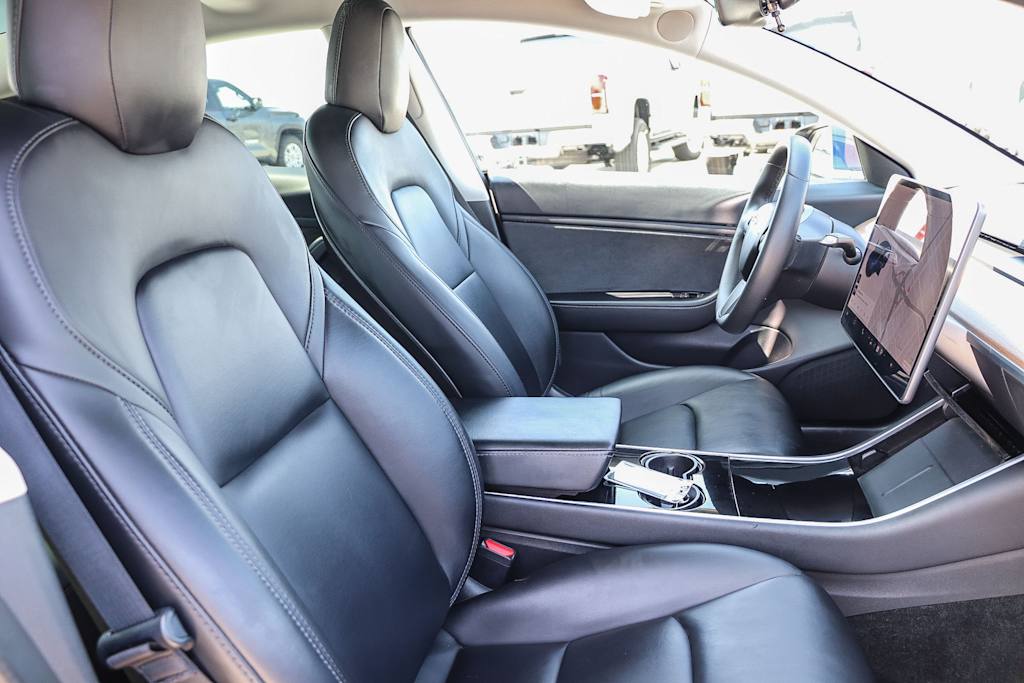 Thumbnail: 2020 Tesla Model 3 - 8