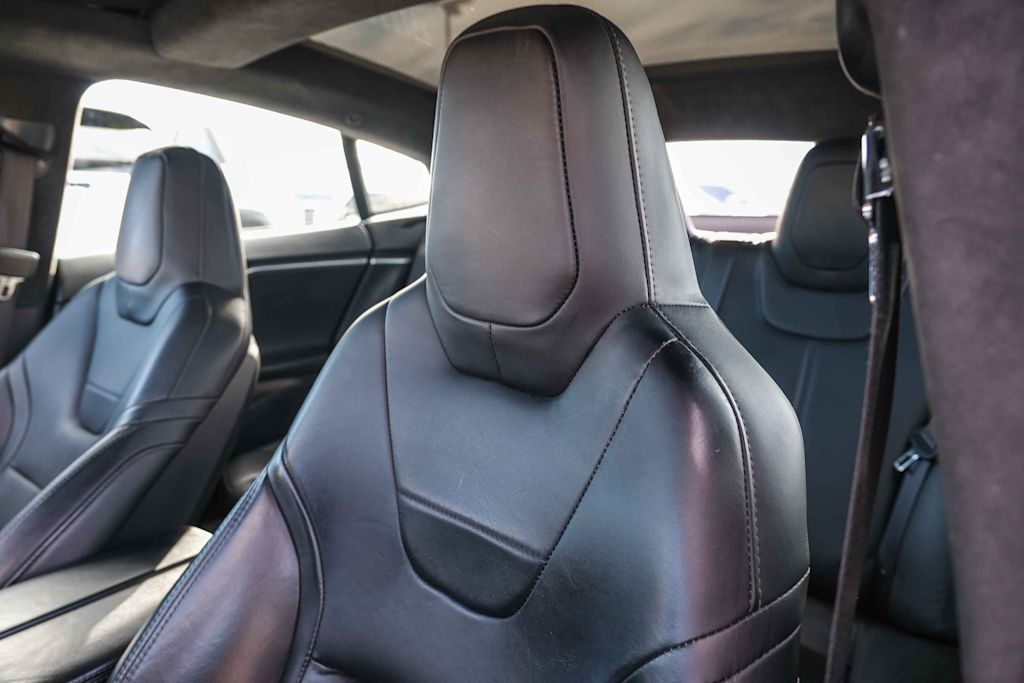 Thumbnail: 2016 Tesla Model S - 22