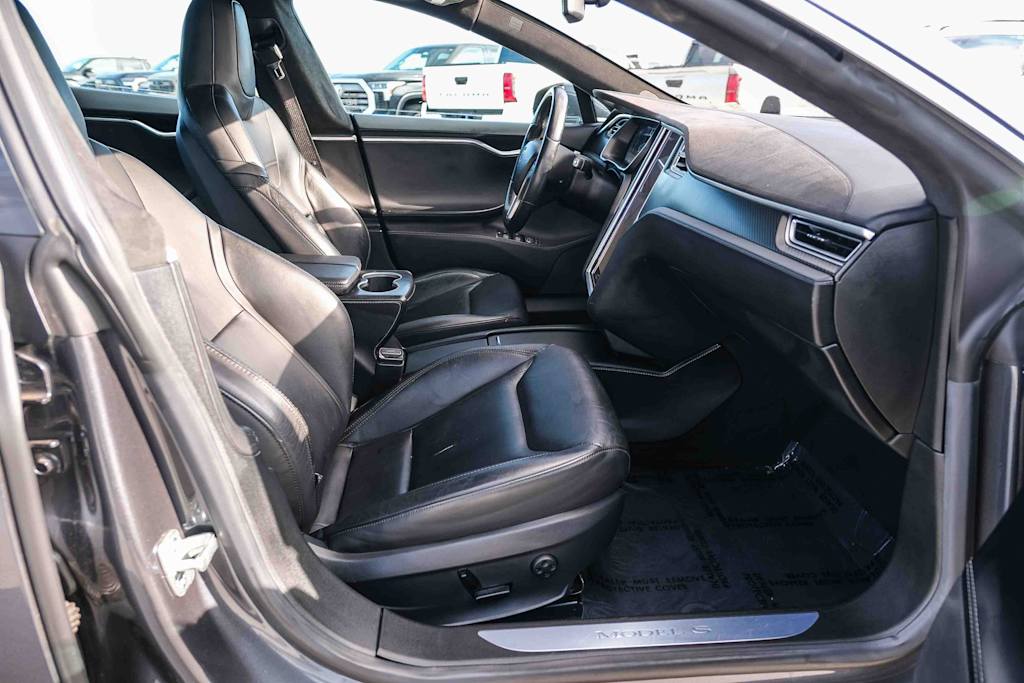 Thumbnail: 2016 Tesla Model S - 9