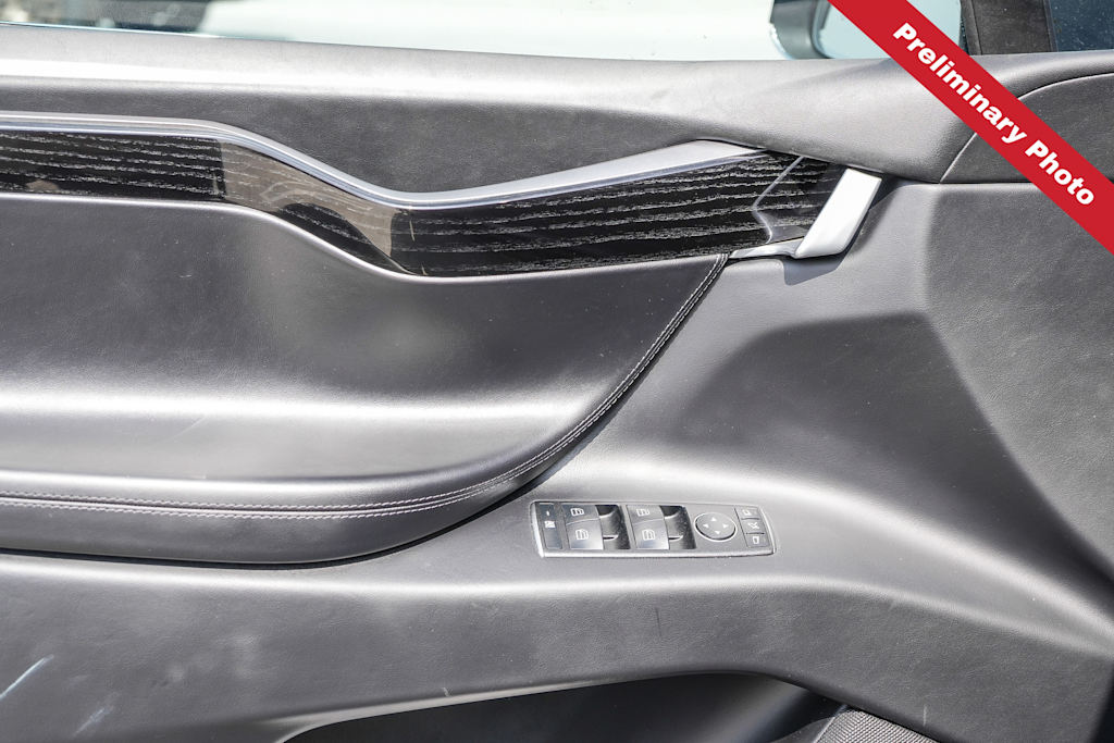 Thumbnail: 2018 Tesla Model X - 17
