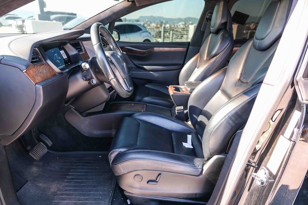 Thumbnail: 2018 Tesla Model X - 8