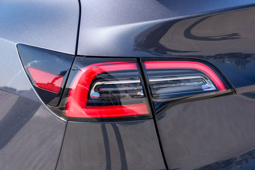 Thumbnail: 2021 Tesla Model Y - 17