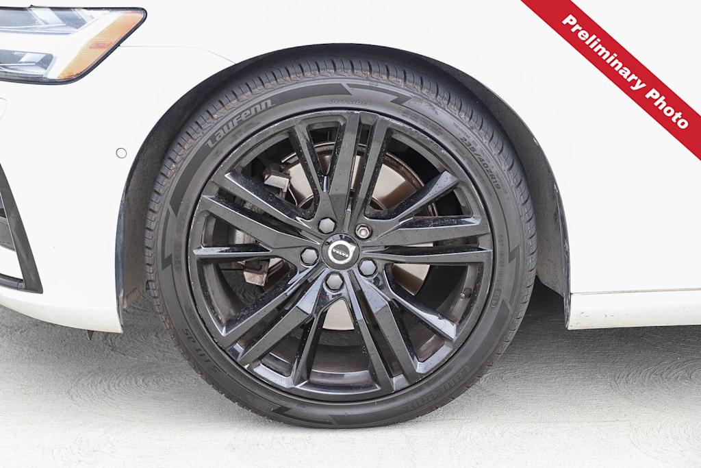 Thumbnail: 2023 Volvo S60 - 6
