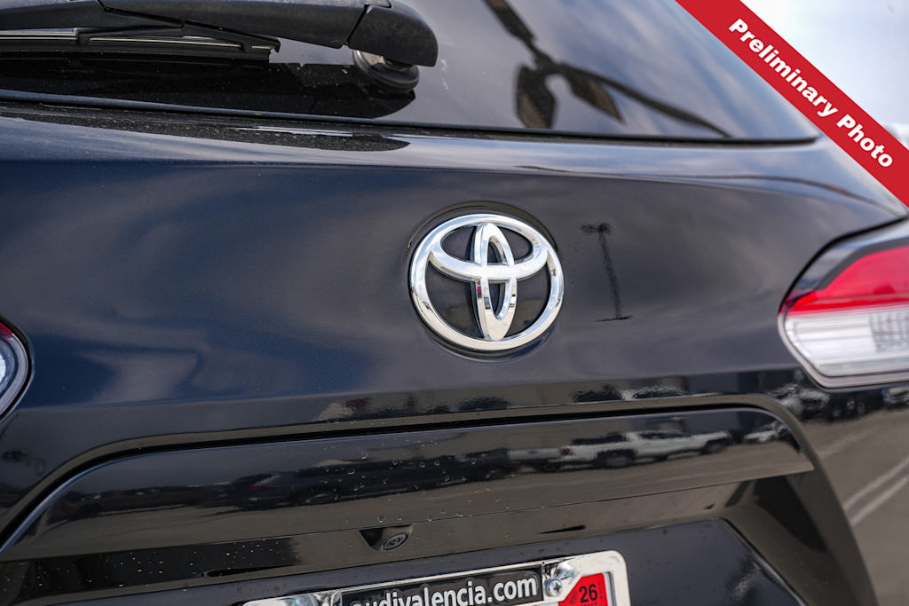 Thumbnail: 2022 Toyota Corolla Cross - 17
