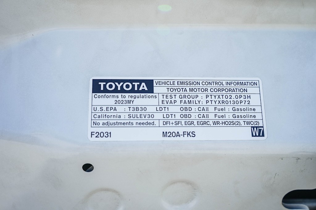 Thumbnail: 2023 Toyota Corolla Cross - 17