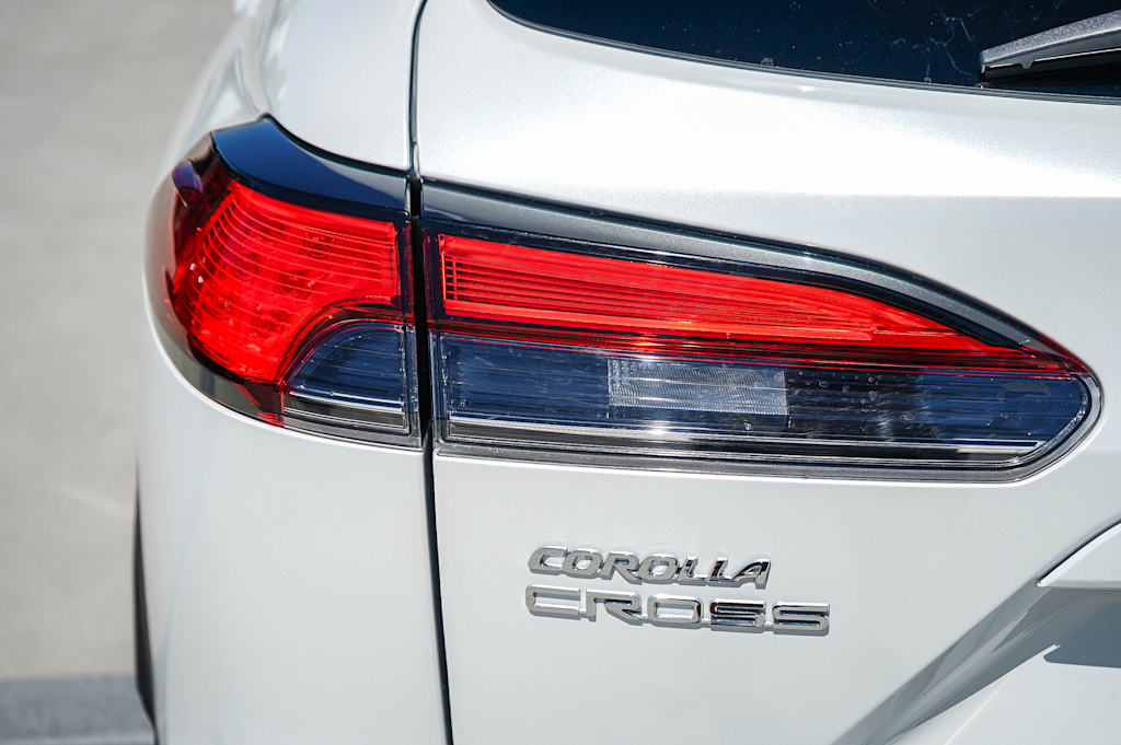 Thumbnail: 2023 Toyota Corolla Cross - 22