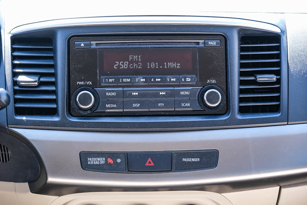 Thumbnail: 2014 Mitsubishi Lancer - 22