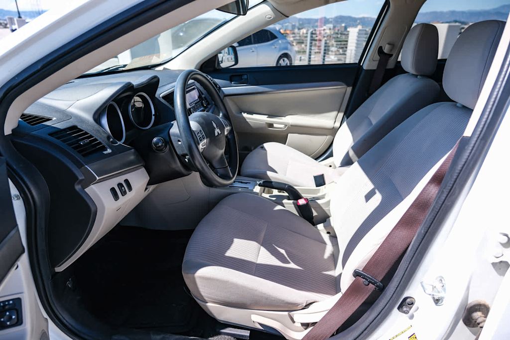 Thumbnail: 2014 Mitsubishi Lancer - 9