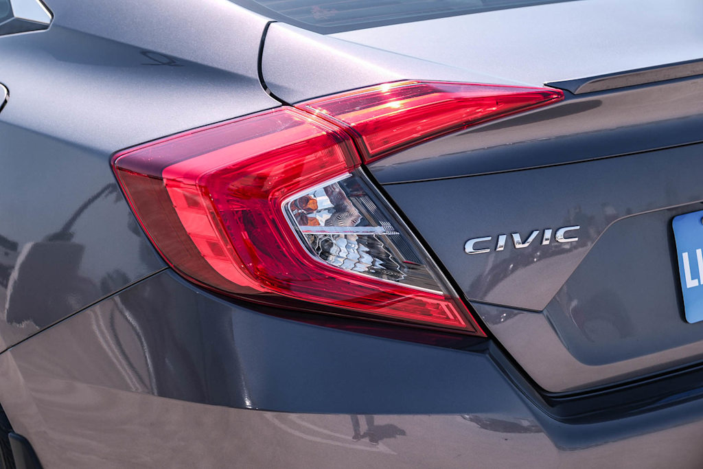 Thumbnail: 2018 Honda Civic - 18