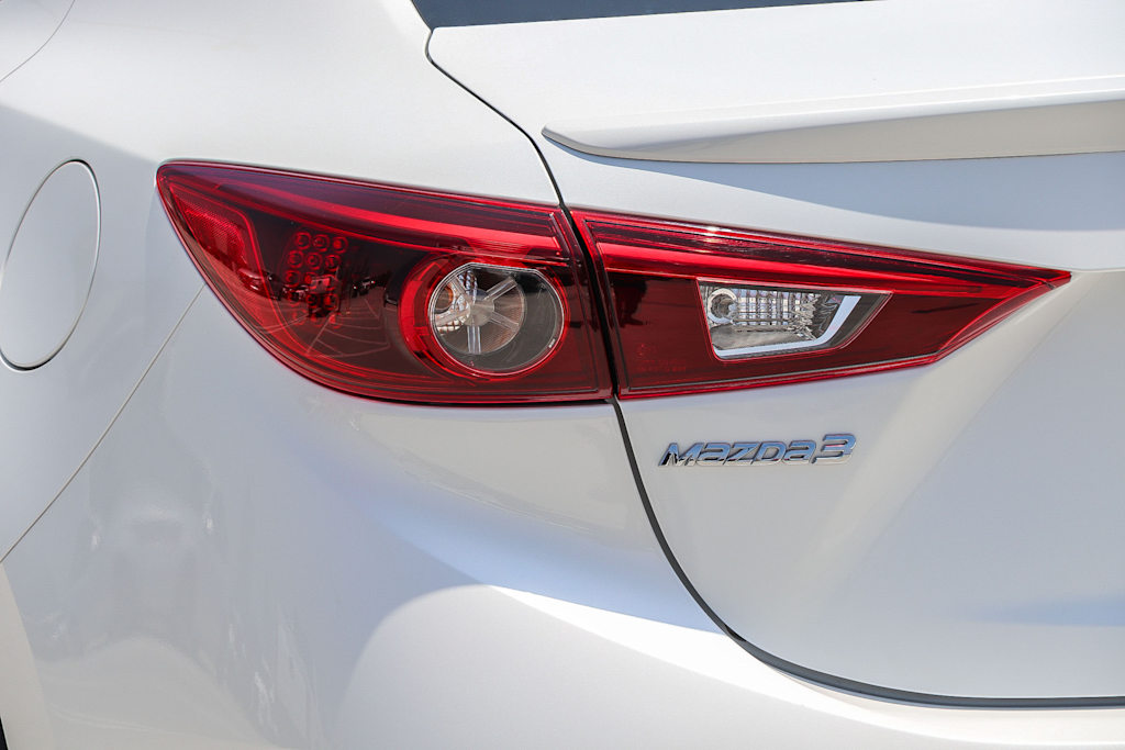 Thumbnail: 2016 Mazda Mazda3 - 19