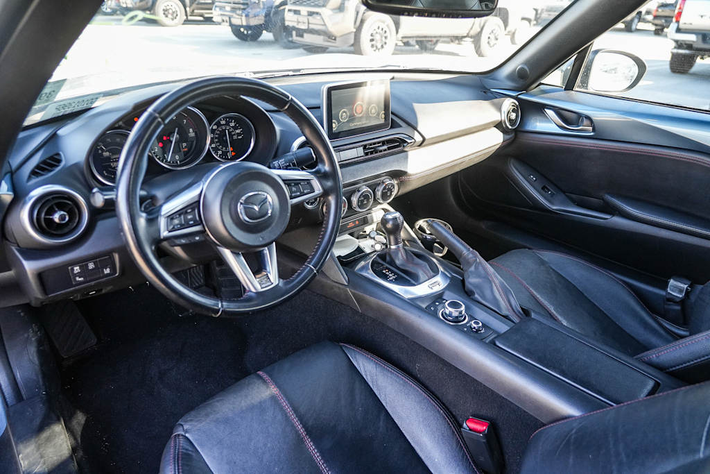Thumbnail: 2016 Mazda MX-5 Miata - 2