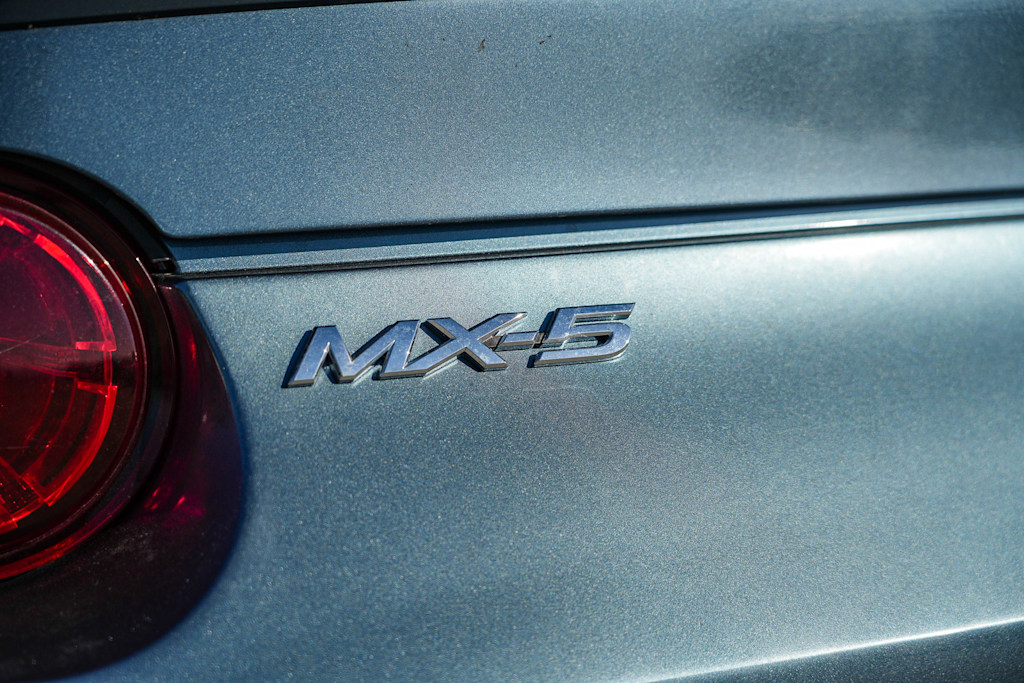 Thumbnail: 2016 Mazda MX-5 Miata - 18