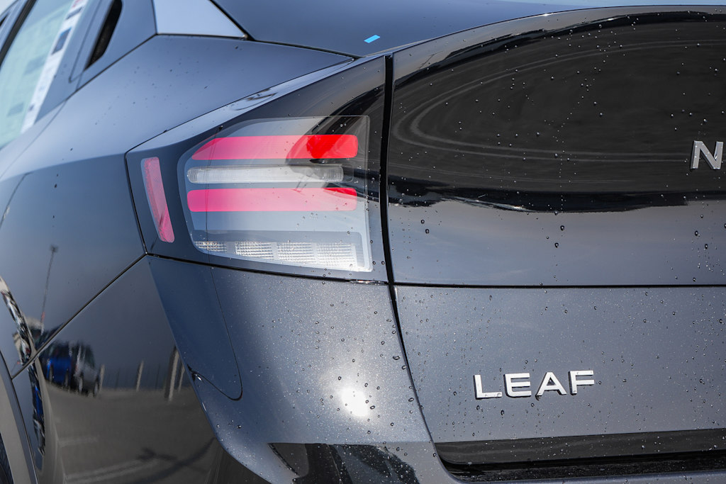 Thumbnail: 2026 Nissan Leaf - 20