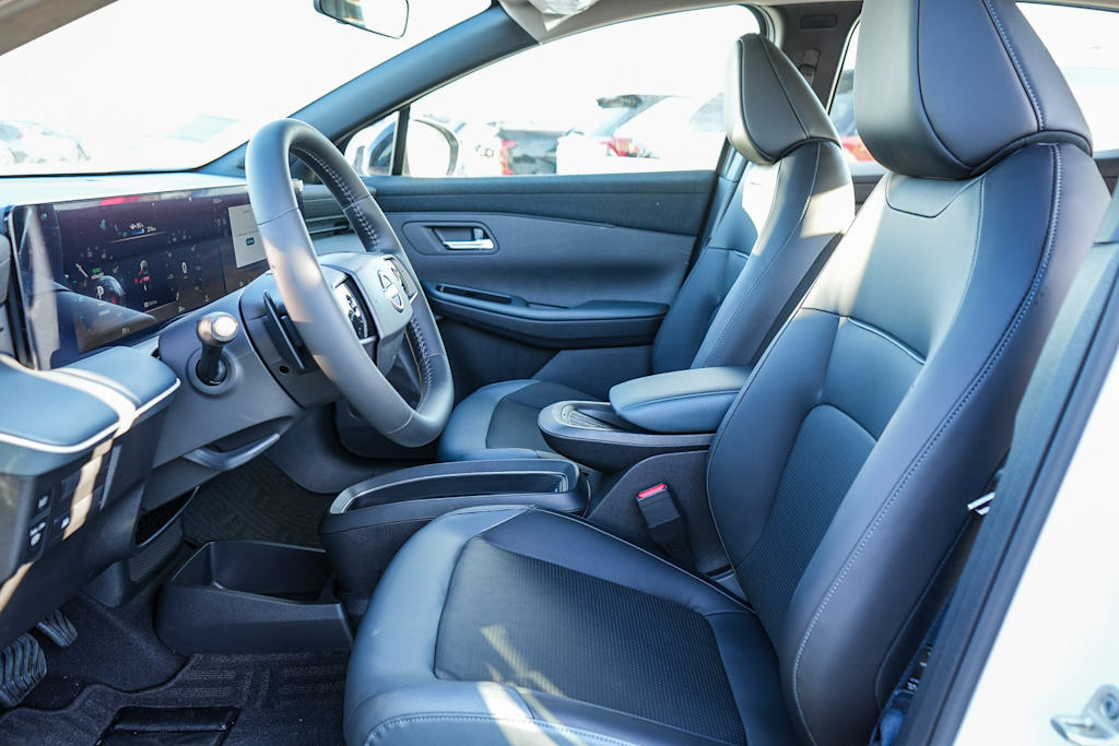 Thumbnail: 2026 Nissan Leaf - 10