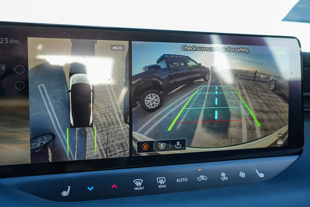 Thumbnail: 2026 Nissan Leaf - 25