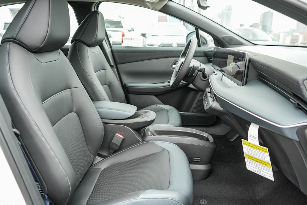 Thumbnail: 2026 Nissan Leaf - 10