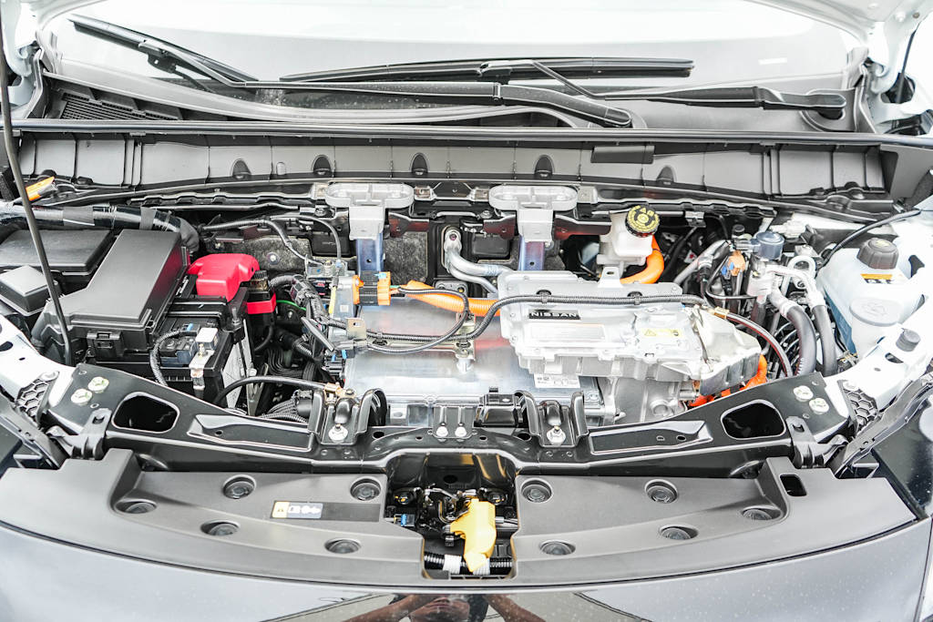 Thumbnail: 2026 Nissan Leaf - 8