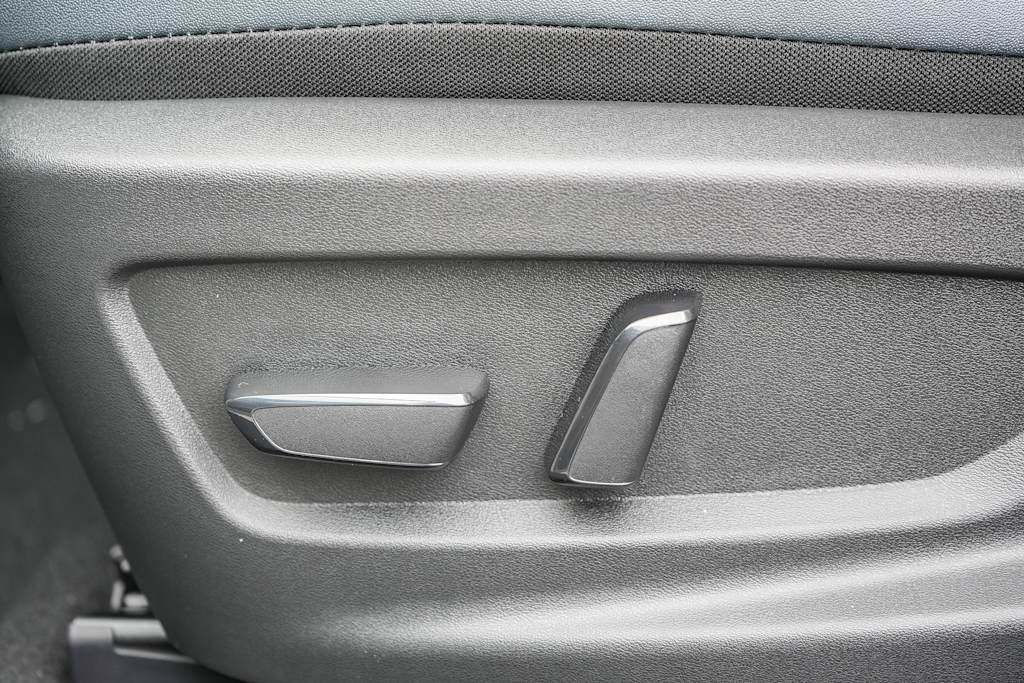 Thumbnail: 2026 Nissan Leaf - 22