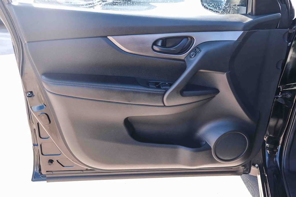 Thumbnail: 2019 Nissan Rogue Sport - 26