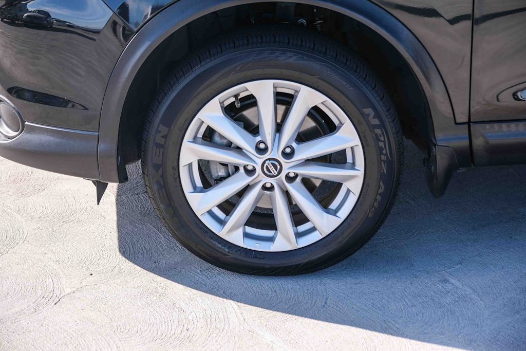 Thumbnail: 2019 Nissan Rogue Sport - 20