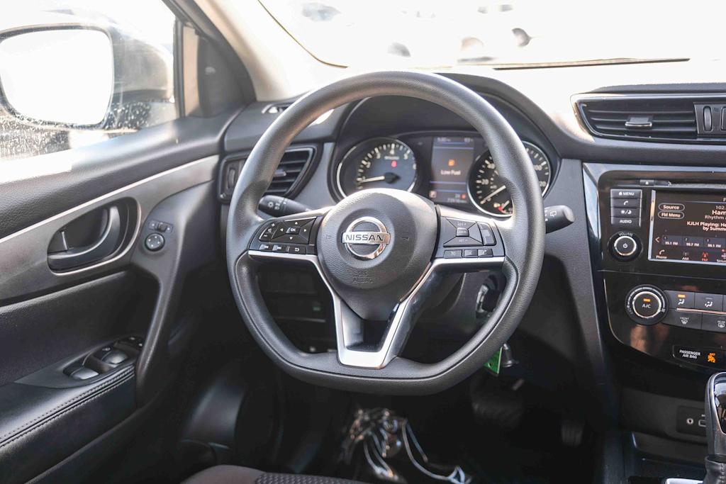 Thumbnail: 2019 Nissan Rogue Sport - 9