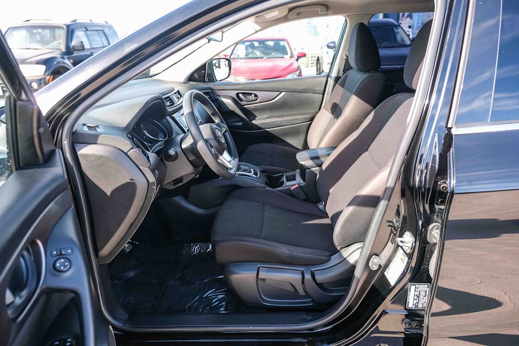 Thumbnail: 2019 Nissan Rogue Sport - 11