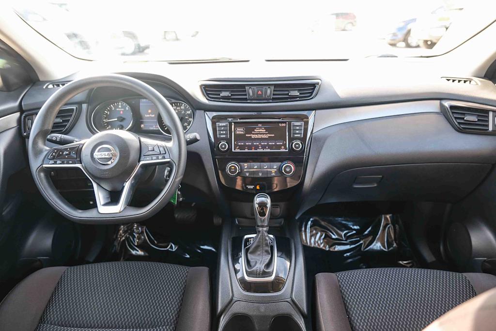 Thumbnail: 2019 Nissan Rogue Sport - 2