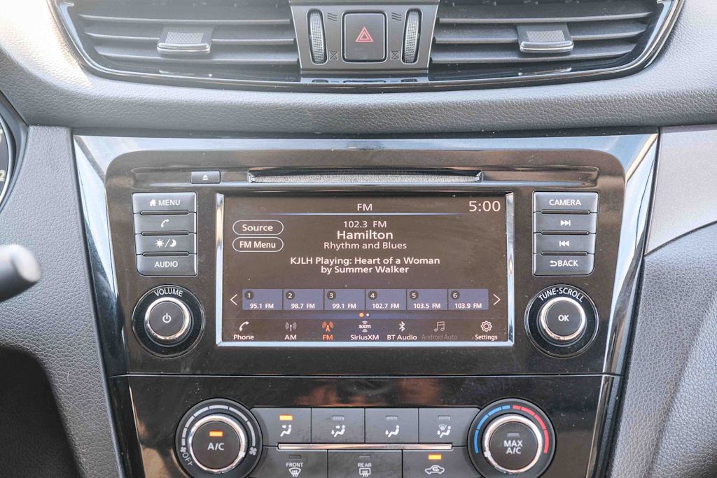 Thumbnail: 2019 Nissan Rogue Sport - 24