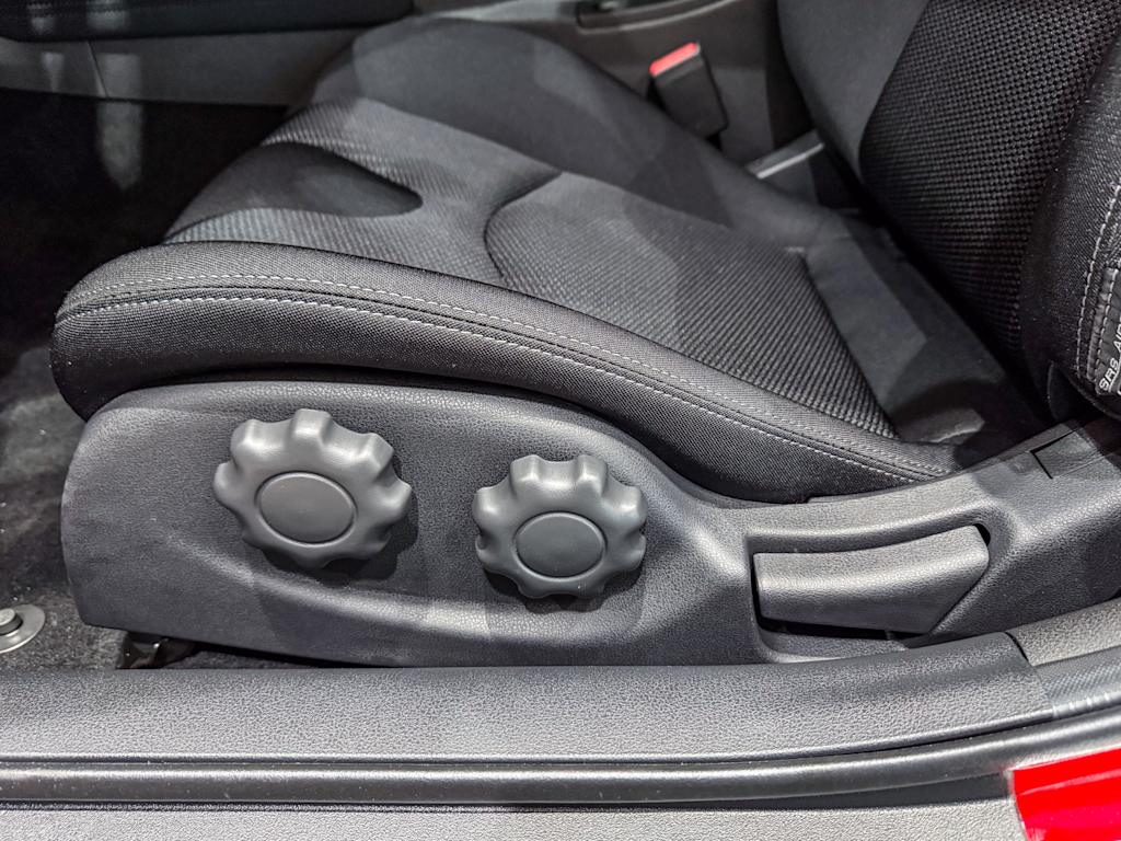 Thumbnail: 2025 Nissan Z - 18