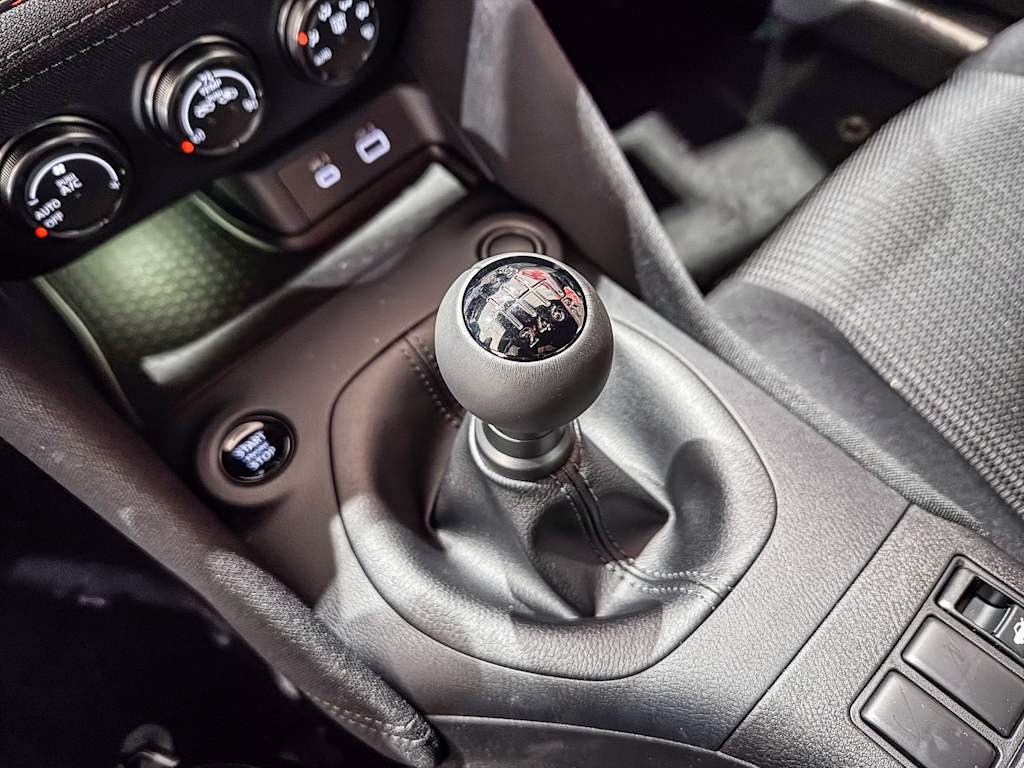 Thumbnail: 2025 Nissan Z - 10