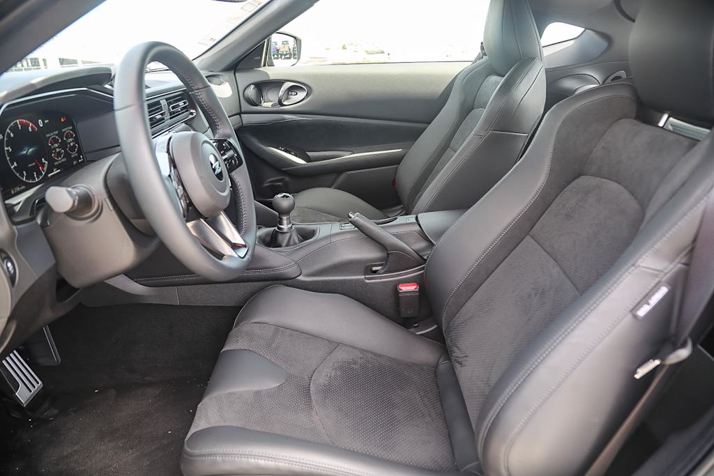 Thumbnail: 2025 Nissan Z - 11