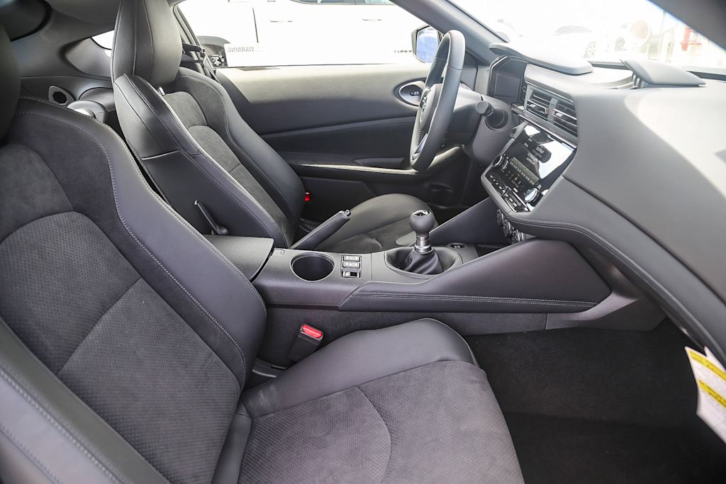 Thumbnail: 2025 Nissan Z - 10