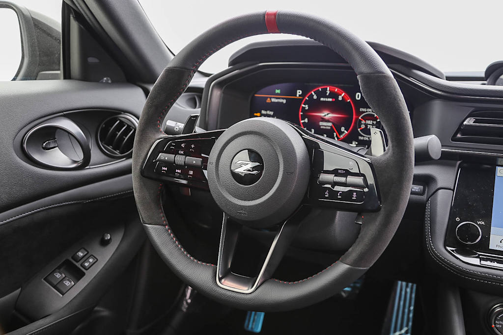 Thumbnail: 2025 Nissan Z - 2