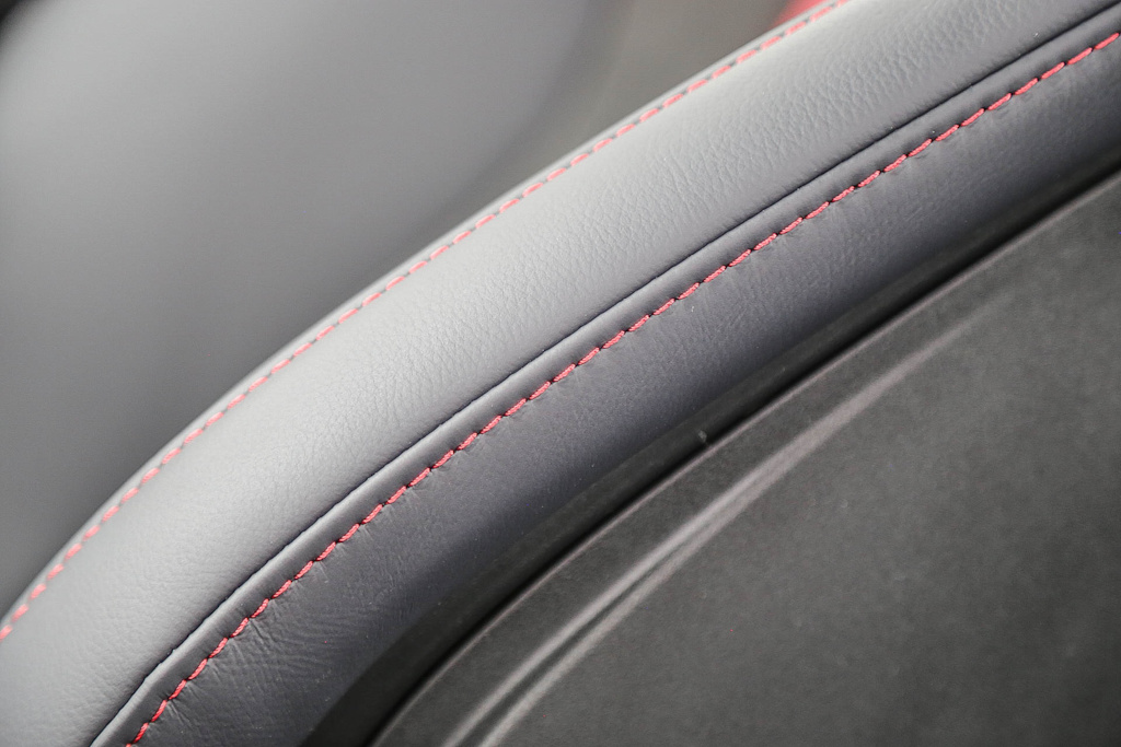 Thumbnail: 2025 Nissan Z - 26