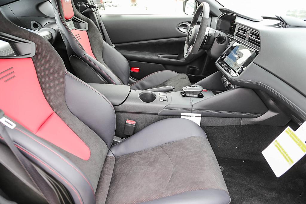 Thumbnail: 2025 Nissan Z - 9