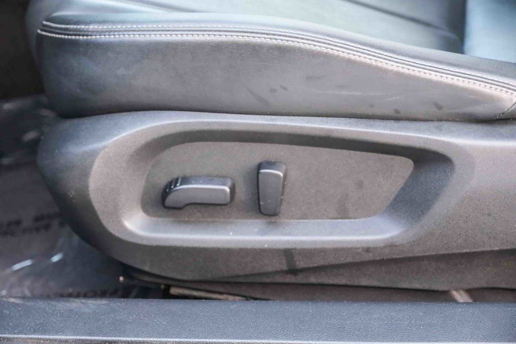 Thumbnail: 2018 INFINITI Q60 - 25