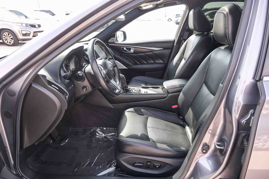 Thumbnail: 2021 INFINITI Q50 - 10