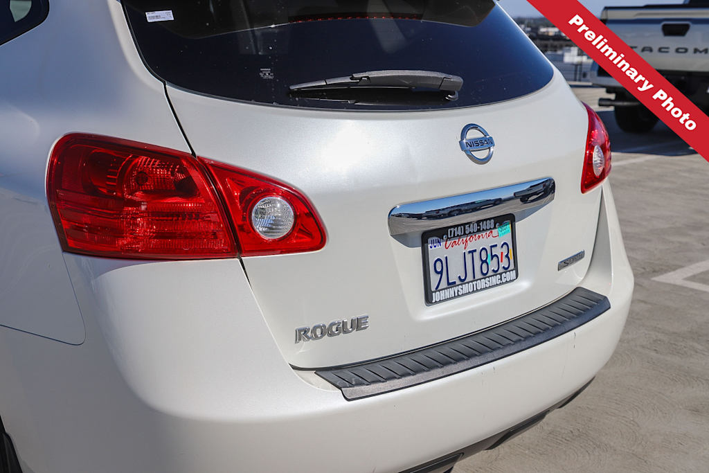 Thumbnail: 2013 Nissan Rogue - 16